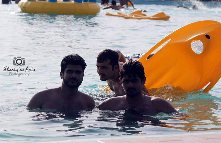 Picnic at DREAM WORLD